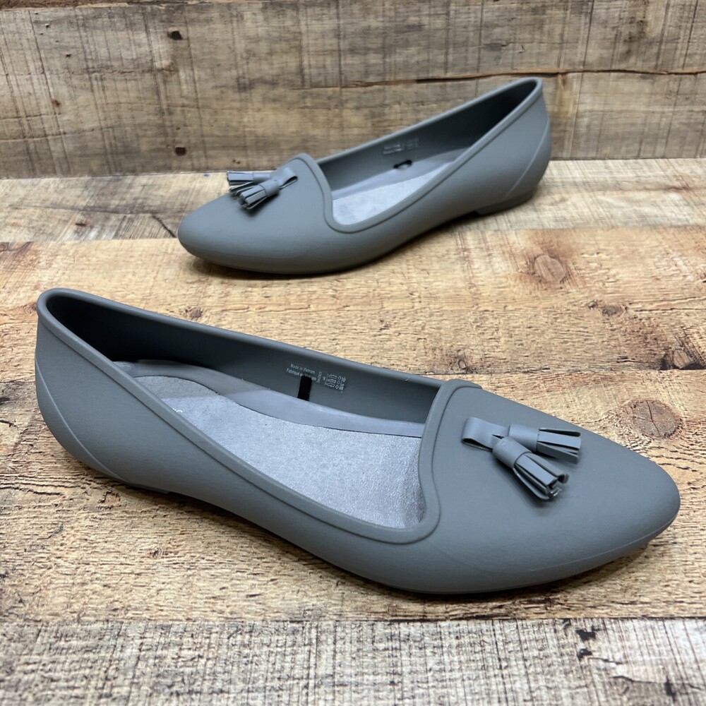 Crocs Iconic Comfort Womens Gray Rubber Slip On Flats Size 6